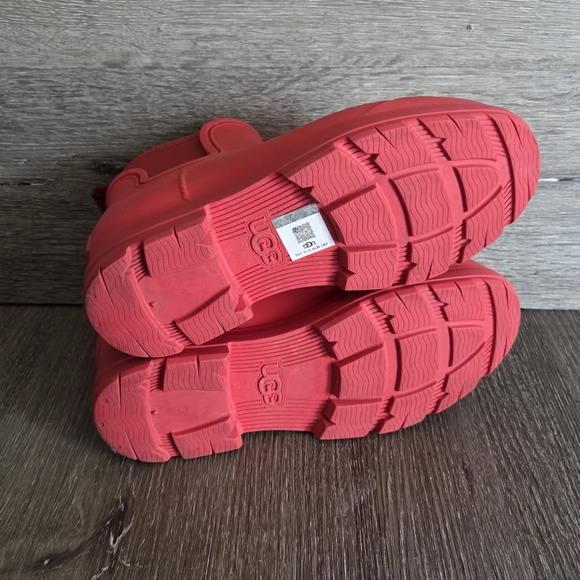 UGG Women's Red Droplet Lug-Sole Waterproof Rain Boots - 7 - Red - Picture 8 of 8